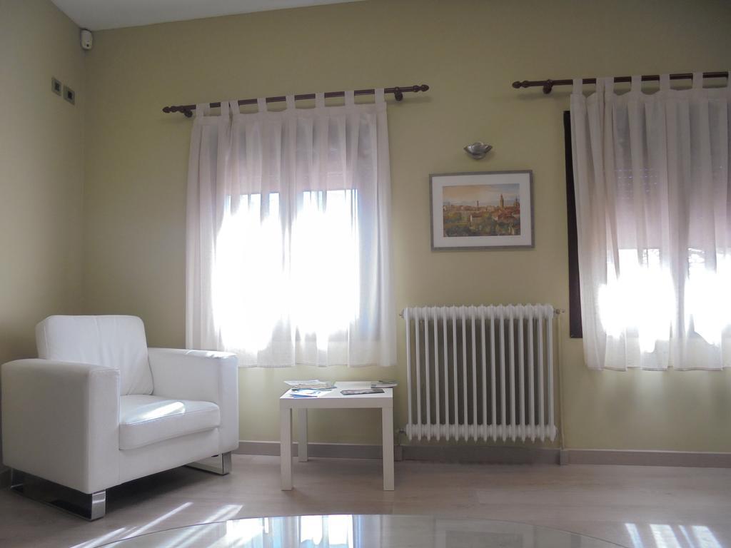 Hostal Palacete De Los Arcedianos Tarazona Εξωτερικό φωτογραφία