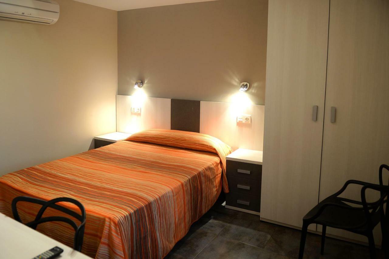 Hostal Palacete De Los Arcedianos Tarazona Εξωτερικό φωτογραφία